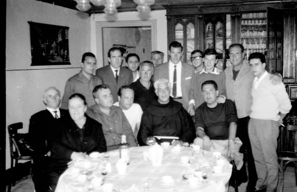 mojica mama papa grupo comedor.jpeg